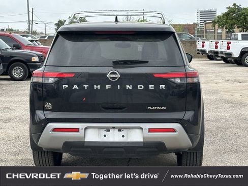 Used 2022 Nissan Pathfinder Platinum w/ Cargo Package image 4