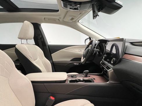 Used 2024 Lexus RX 350 w/ Convenience Package image 6