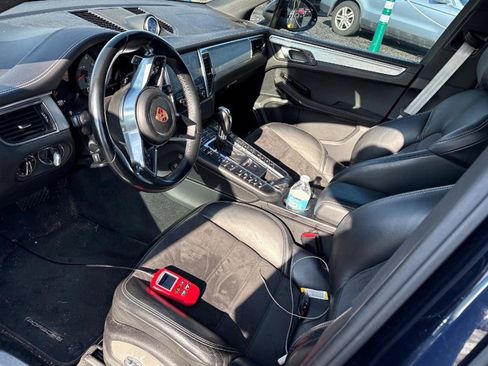Used 2018 Porsche Macan GTS AWD/4WD image 5
