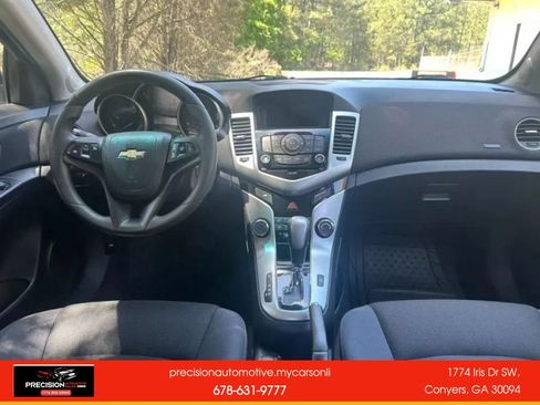 Used 2016 Chevrolet Cruze LT FWD image 12