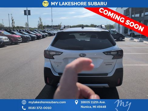 Used 2020 Subaru Outback Touring w/ Popular Package #2 AWD/4WD image 8