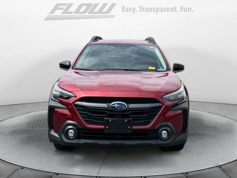 Used 2025 Subaru Outback Premium AWD/4WD image 3