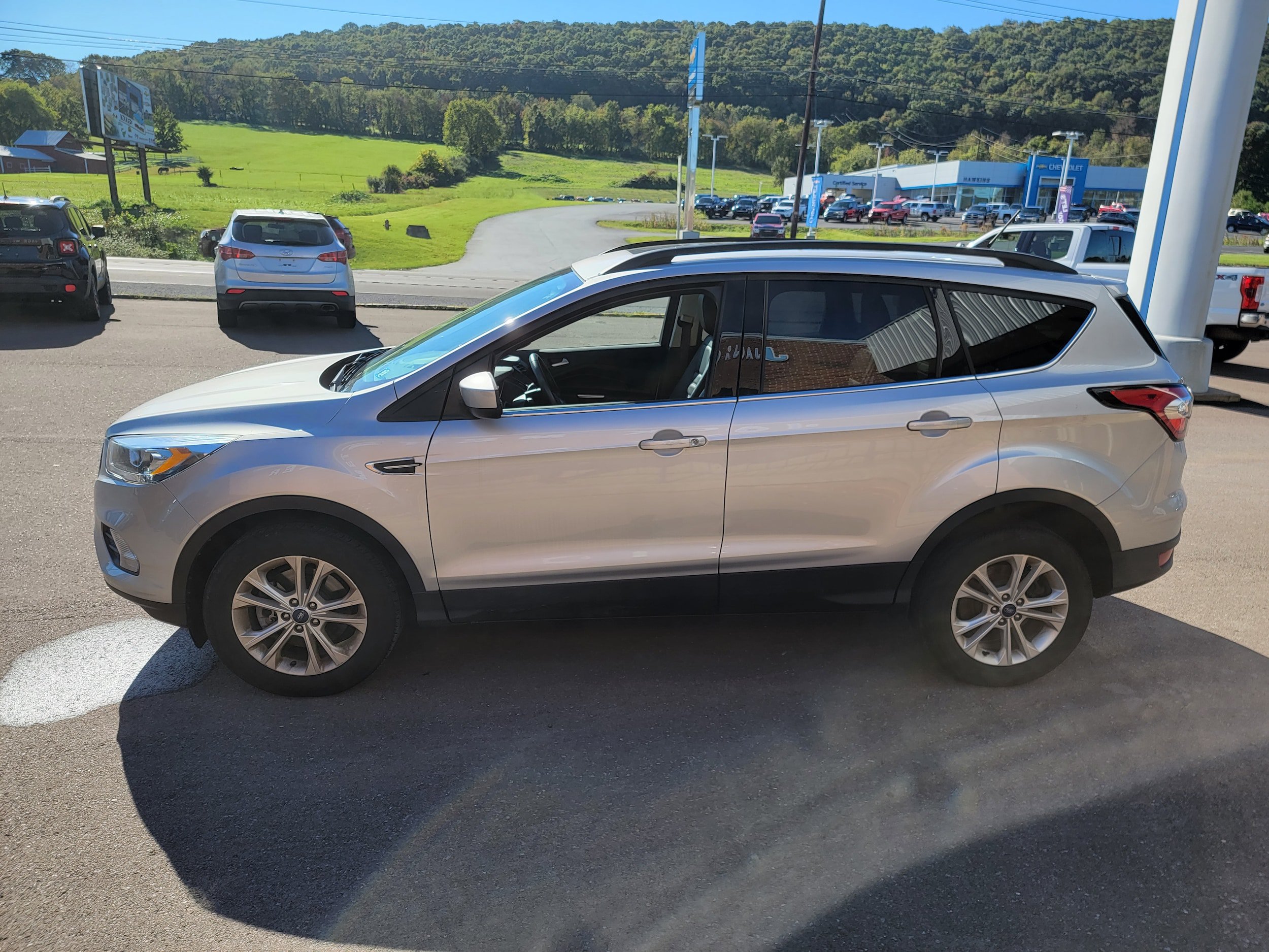Used 2018 Ford Escape SEL AWD/4WD image 4