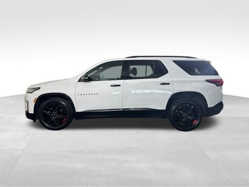 Used 2023 Chevrolet Traverse Premier w/ Redline Edition AWD/4WD image 3