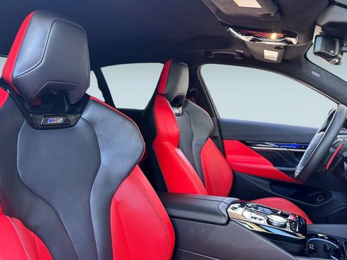 Used 2025 BMW M5 w/ Carbon Package image 31