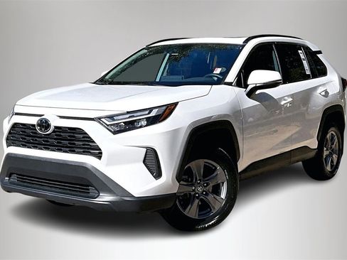 Used 2024 Toyota RAV4 XLE image 1