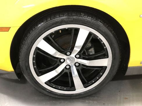 Used 2010 Chevrolet Camaro LT w/ LPO, Ground Effects Package RWD image 10