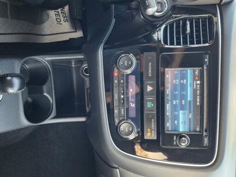 Used 2014 Mitsubishi Outlander SE FWD image 22