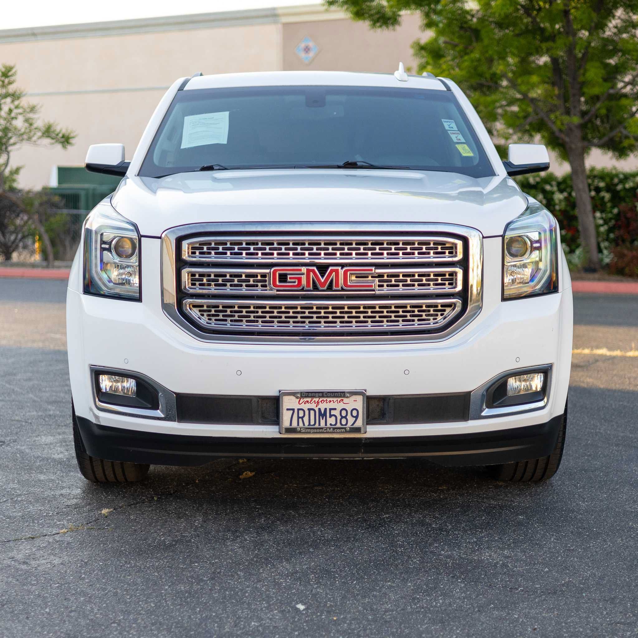 Used 2016 GMC Yukon SLE w/ Convenience Package RWD image 2