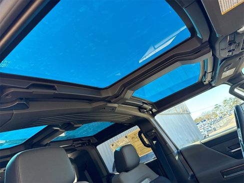 Used 2025 GMC Hummer EV 3X w/ Extreme Off-Road Package image 20