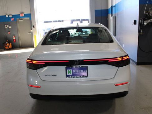Used 2023 Honda Accord EX image 39