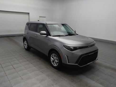 Used 2025 Kia Soul LX image 13