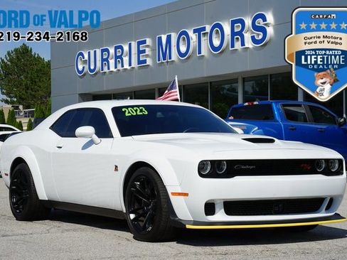 Used 2023 Dodge Challenger R/T Scat Pack RWD image 1