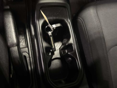 Used 2022 Jeep Wrangler Unlimited Sport AWD/4WD image 26