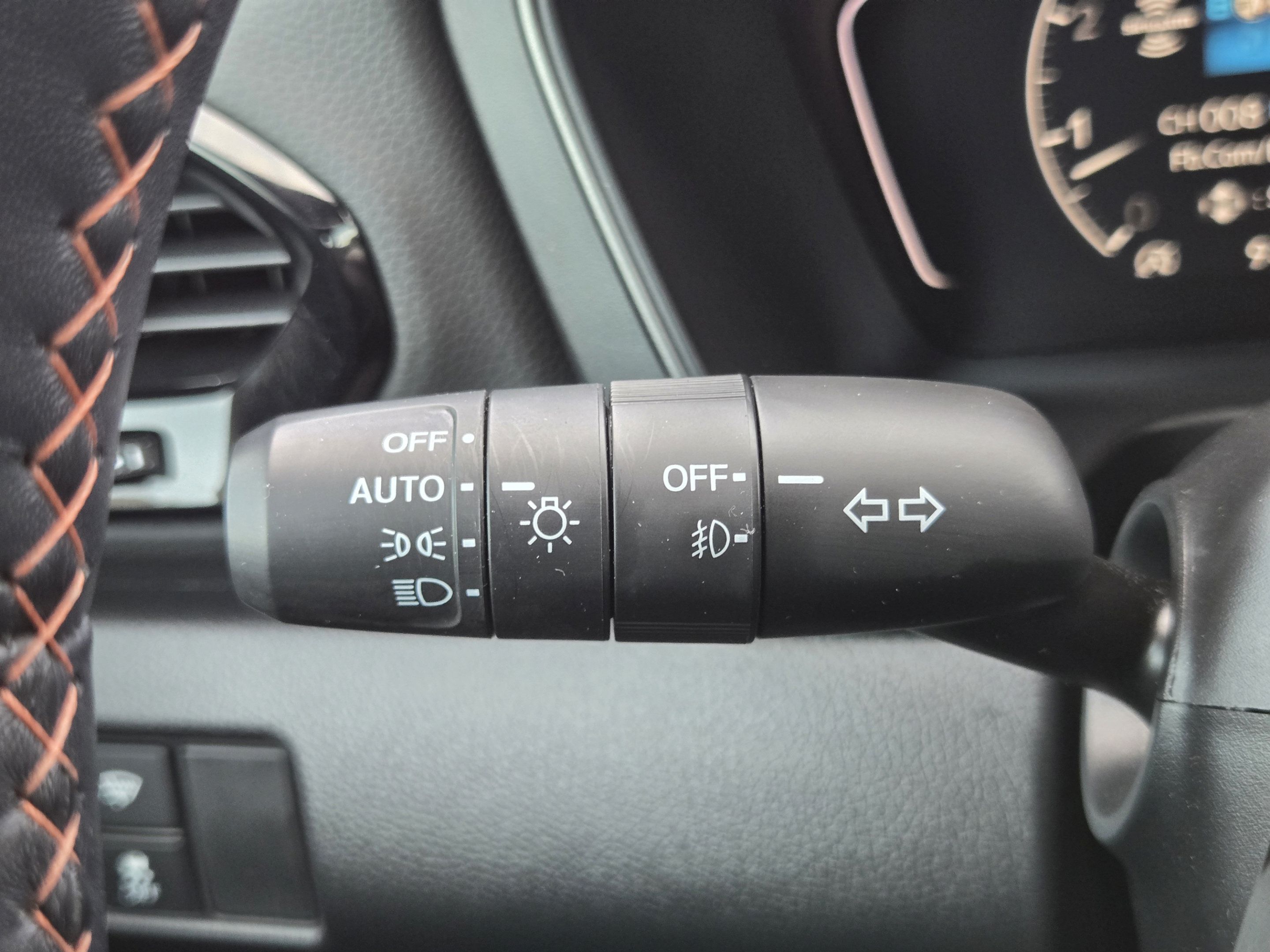 Used 2025 Honda Pilot TrailSport image 18