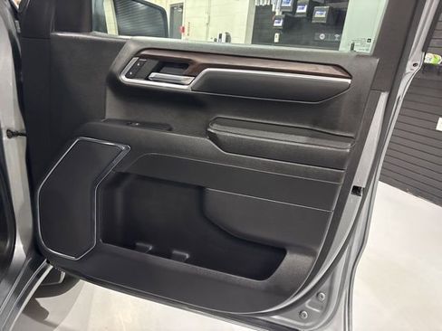 Used 2024 GMC Sierra 1500 SLT image 30