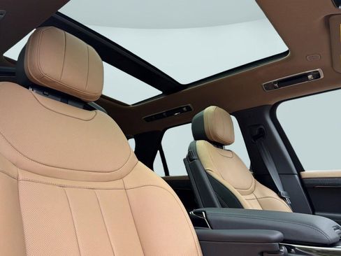 New 2026 Land Rover Range Rover Sport Dynamic SE AWD/4WD image 14