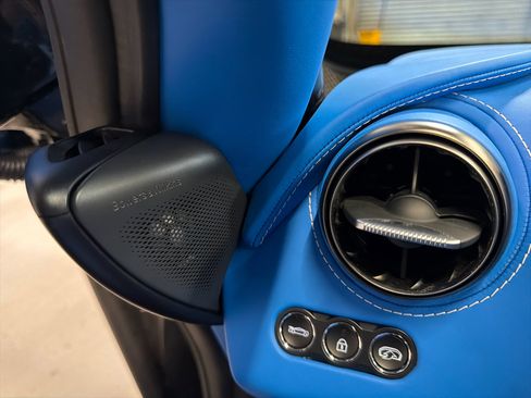 Used 2022 McLaren 720S Performance image 26