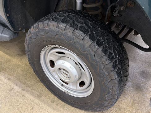 Used 2012 Ford F250 XL w/ FX4 Off Road Pkg image 10