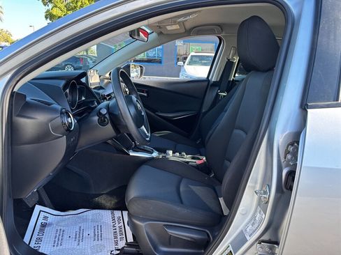 Used 2018 Toyota Yaris iA FWD image 10