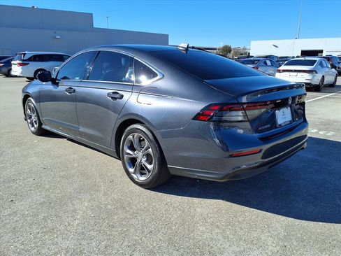 Certified 2023 Honda Accord EX image 3