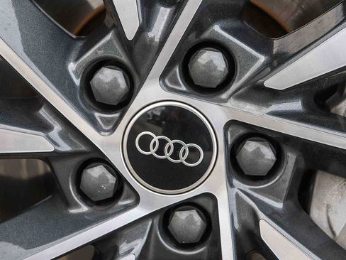 Used 2022 Audi Q5 2.0T Premium Plus image 15