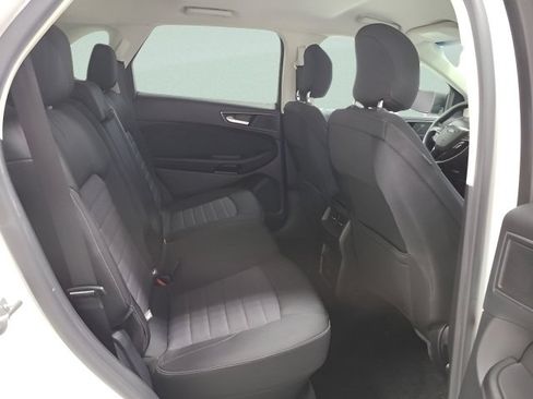 Used 2015 Ford Edge SE FWD image 13