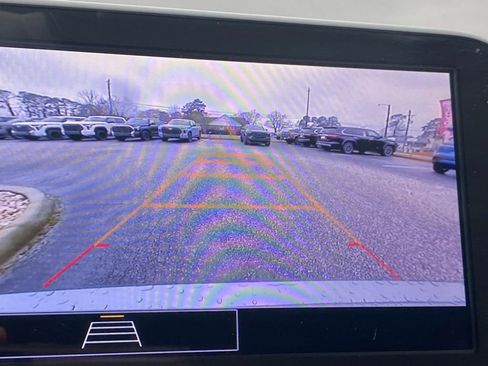 Used 2025 Chevrolet Malibu LT image 29