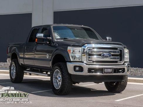 Used 2015 Ford F250 Lariat w/ Chrome Package AWD/4WD image 12