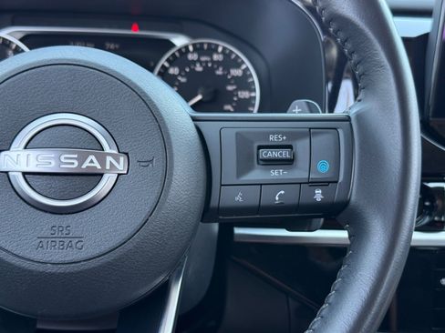 Used 2025 Nissan Pathfinder SV FWD image 20