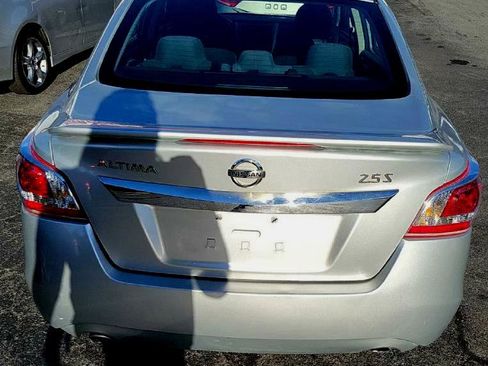 Used 2015 Nissan Altima 2.5 S w/ Special Edition Package image 6