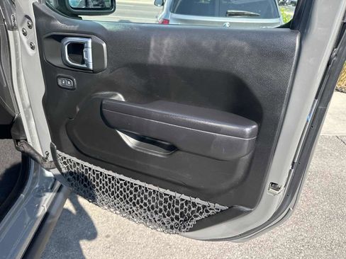 Used 2021 Jeep Wrangler Unlimited Sport image 20