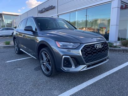 Certified 2024 Audi Q5 e Premium w/ Convenience Package