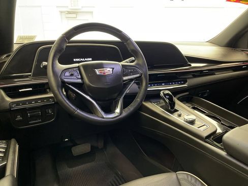 Used 2024 Cadillac Escalade Sport w/ LPO, ONYX Package AWD/4WD image 13