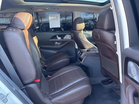 Used 2020 Mercedes-Benz GLS 580 4MATIC image 22