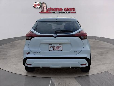 Certified 2023 Nissan Kicks SR image 4