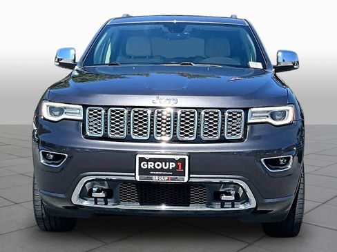 Used 2017 Jeep Grand Cherokee Overland AWD/4WD image 4