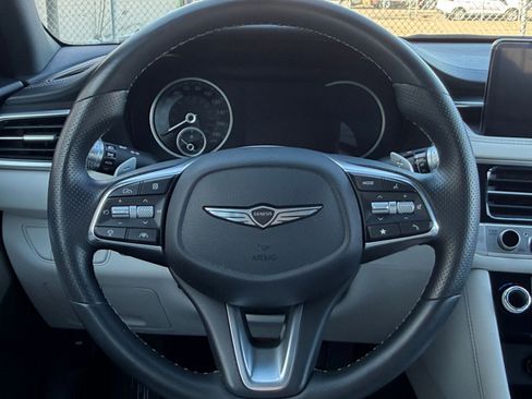 Used 2025 Genesis G70 2.5T image 28
