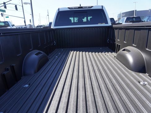 New 2026 Toyota Tundra SR image 10