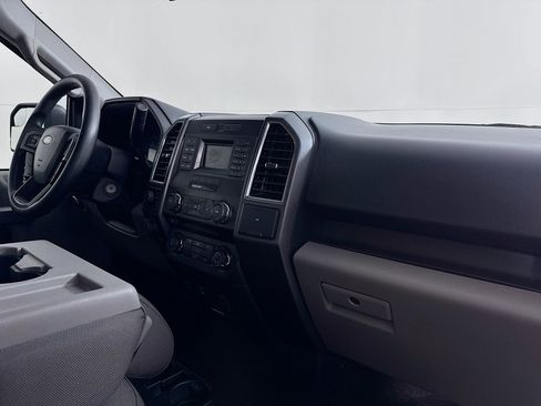 Used 2017 Ford F150 XLT w/ Trailer Tow Package image 27