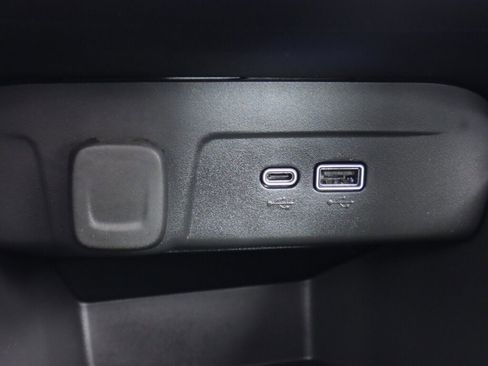 Used 2024 Chevrolet Trax LS FWD image 22