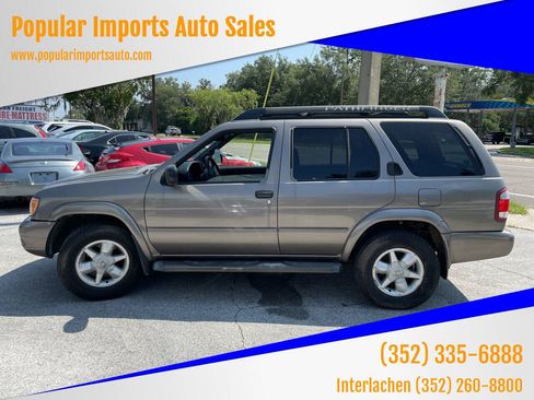 Used 2002 Nissan Pathfinder SE AWD/4WD image 1