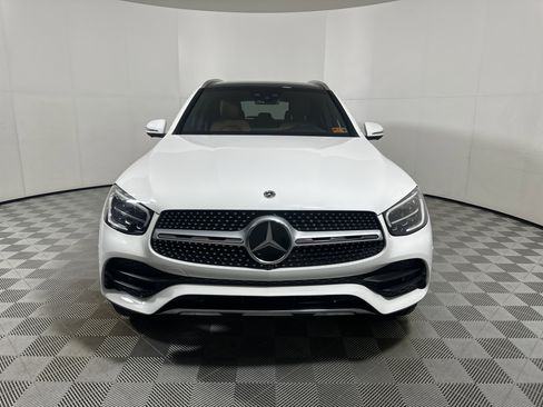 Used 2022 Mercedes-Benz GLC 300 4MATIC image 2