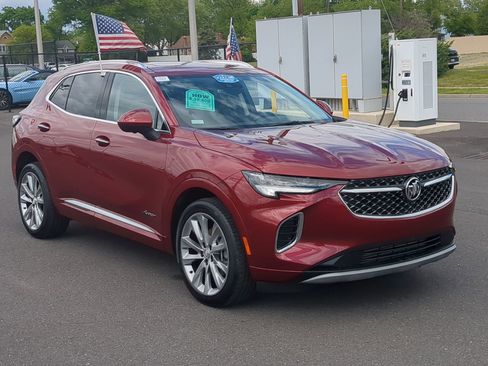 Used 2023 Buick Envision Avenir AWD/4WD image 2