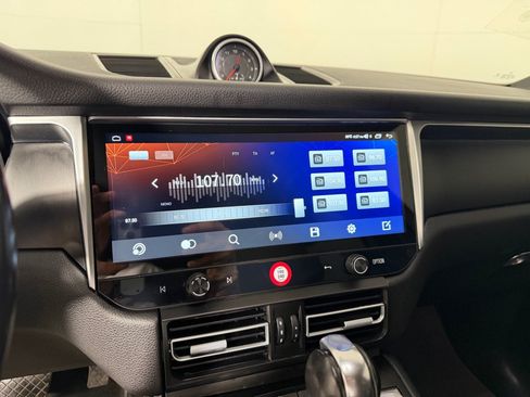 Used 2016 Porsche Macan S AWD/4WD image 16