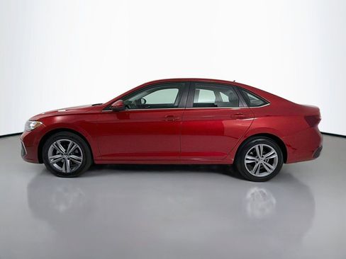 Certified 2023 Volkswagen Jetta SE w/ Panoramic Sunroof Package FWD image 4