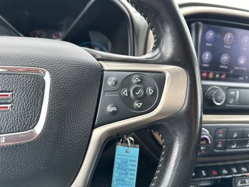 Used 2020 GMC Canyon Denali image 21