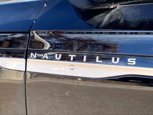 New 2026 Lincoln Nautilus Reserve image 15