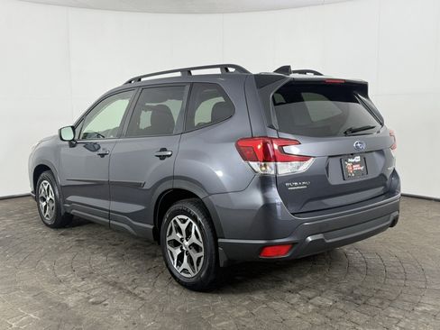 Used 2024 Subaru Forester Premium AWD/4WD image 5