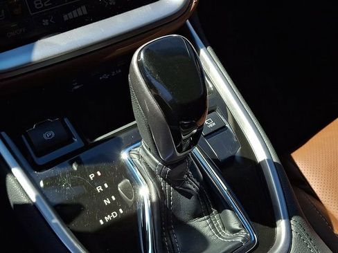 Certified 2022 Subaru Outback Touring w/ Popular Package #2 image 15